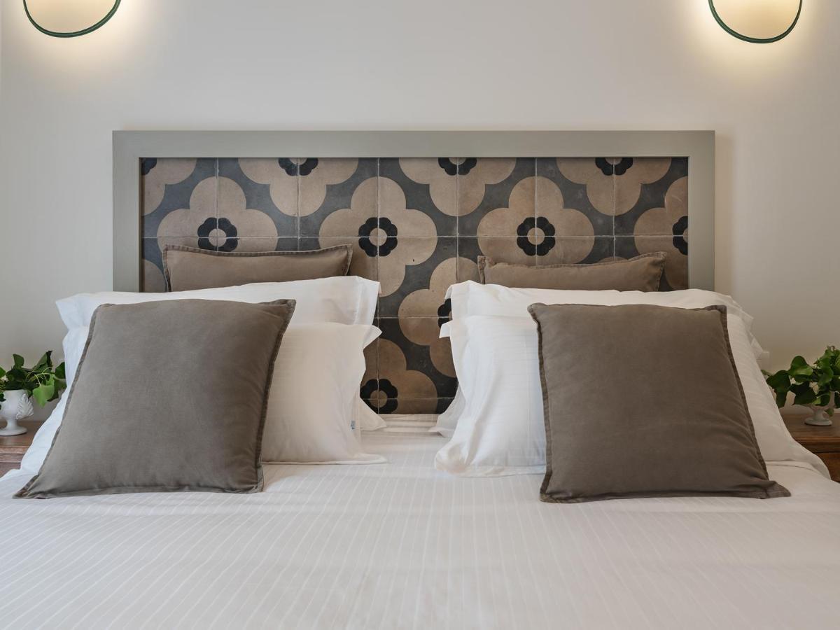 Living U Homesuites Lecce Extérieur photo