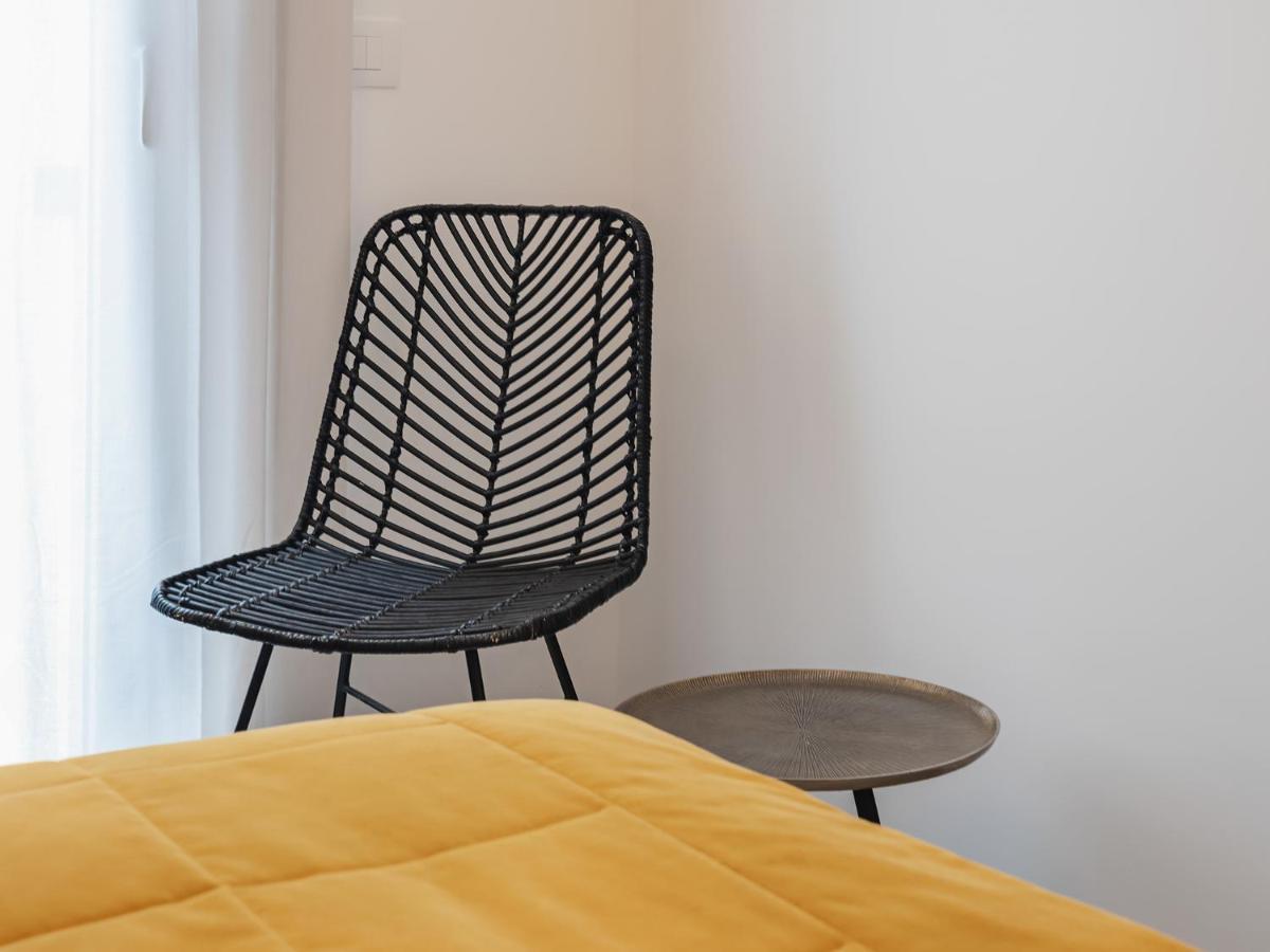 Living U Homesuites Lecce Extérieur photo