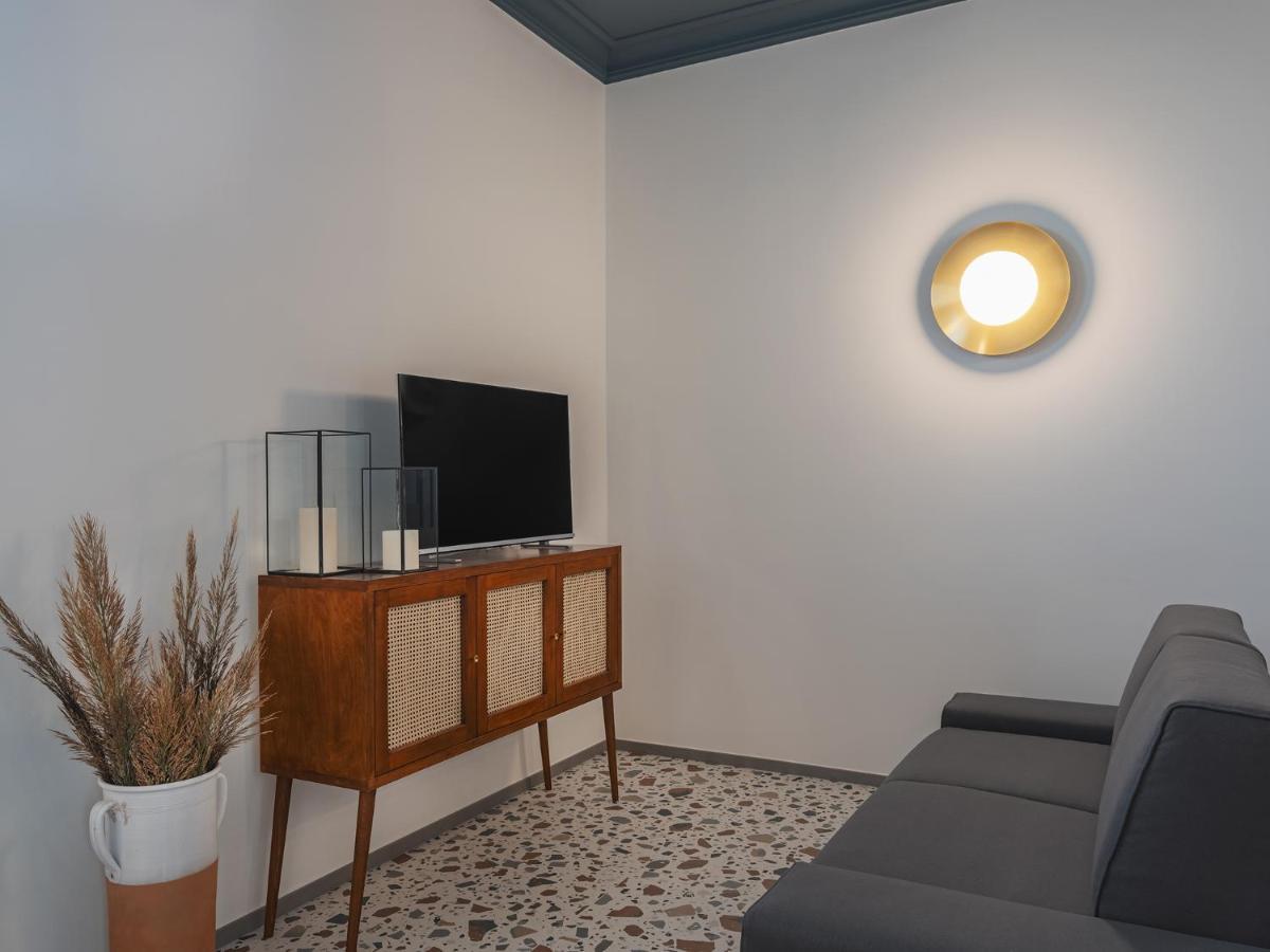 Living U Homesuites Lecce Extérieur photo