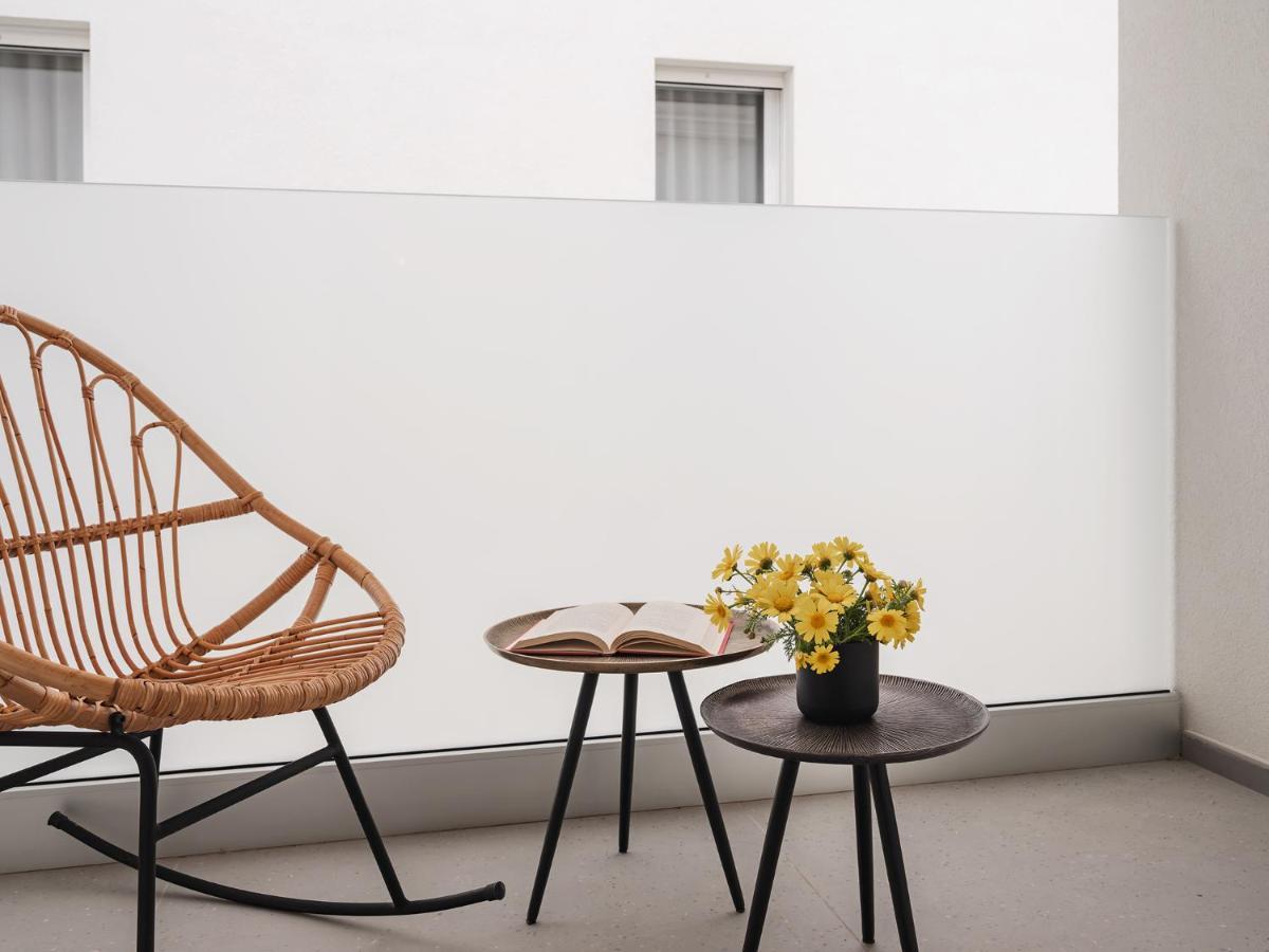 Living U Homesuites Lecce Extérieur photo