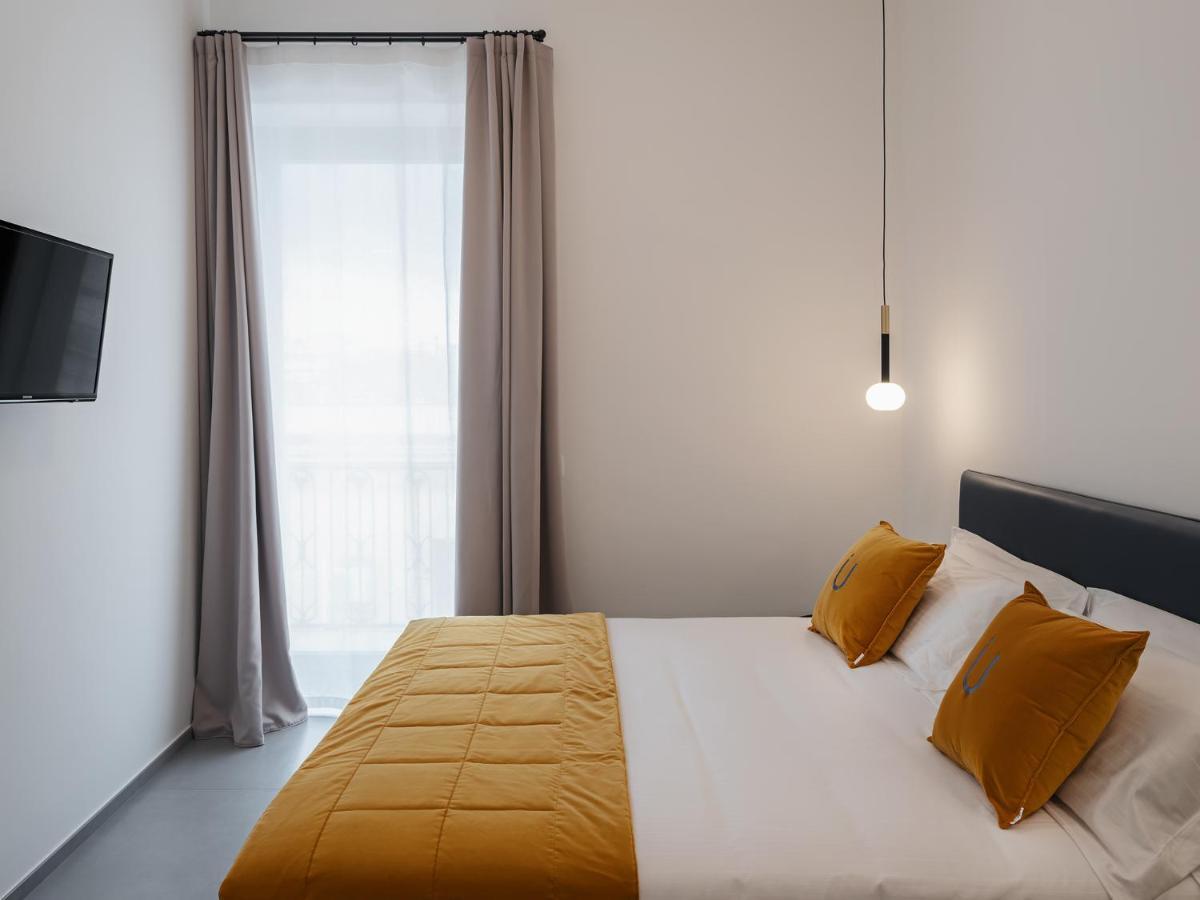 Living U Homesuites Lecce Extérieur photo